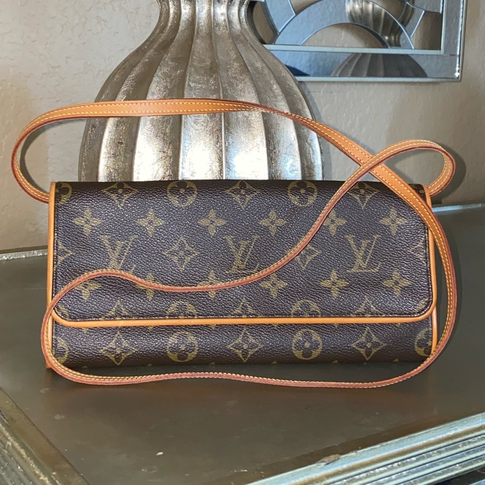 Louis Vuitton 🇫🇷 Made in France 🇫🇷 Pochette Twin WITHOUT STRAP